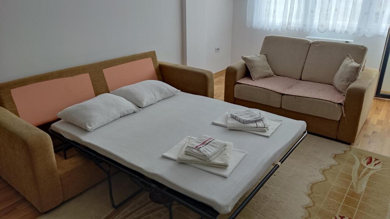 Sunny Guest House Skopje Zewnętrze zdjęcie